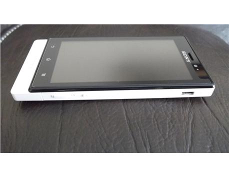 Sony Xperia Sola Full kutu 350 TL