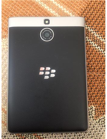 İphone 6 yada 6s takaslı Blackberry Passport Silver (garantisi devam ediyor kvklı)