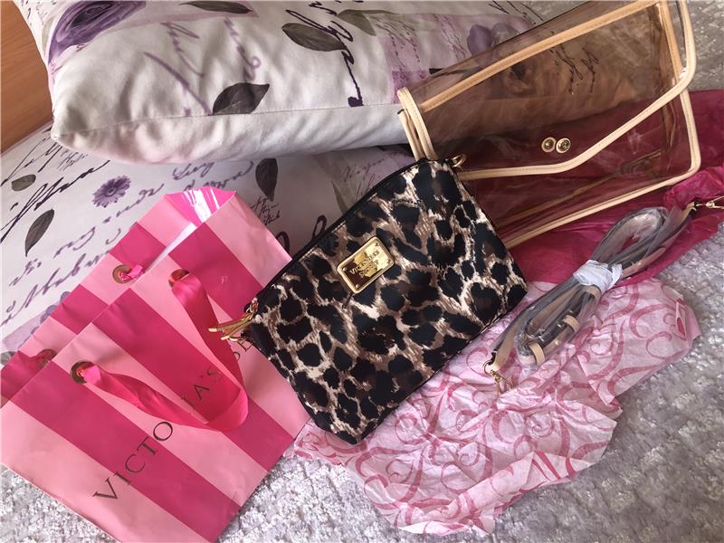 Victoria’s Secret Portföy/El çantası