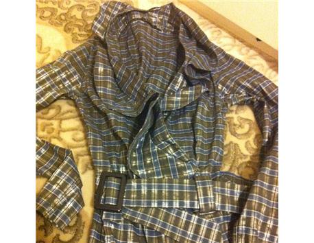  Storm marka kalın kumaştan parlak gri yakası fırfırlı çok çok asil gömlek sadece bir kez giyilmiş ve sadece 20 tl #satılık #satıyorum #sıfır #ikinciel #ucuz #yılbaşı #storm #gömlek