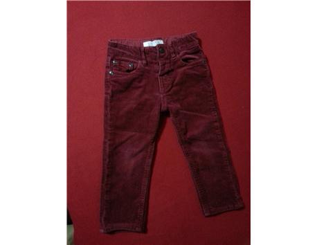 Zara marka kırmızı kadife pantalon.