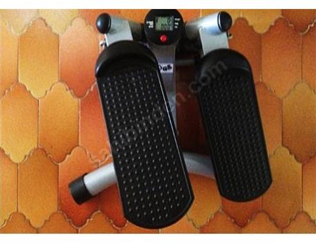 STEPPER-HİDROLİK BACAK İNCELTİCİ EGZERSİZ ALETİ TEMİZ DURUMDA