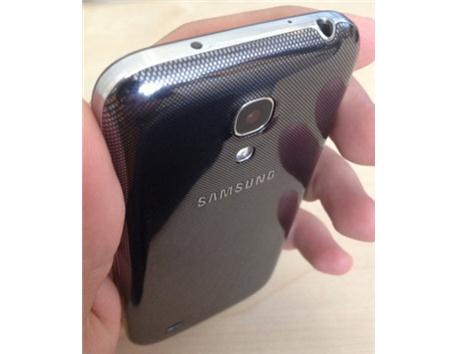 samsung s4 nokıa 5070 nokia x6 nokıa 1100 nokia C700 şok fiyata...