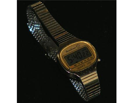 ARMITRON LCD KADIN VINTAGE SAAT 10 TLYE SATIYORUM