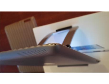 İpad 4 cellular  yeni nesil 64gb beyaz garantili wifi 4g modelidir.