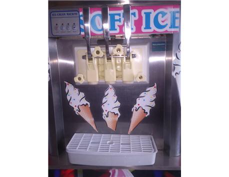 İlk Sahibinden Frozen Yoğurt Soft Dondurma Makinesi