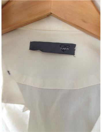 ZARA İHRAÇ FAZLASI ERKEK KISA KOLLU BEYAZ GÖMLEK 20 TL