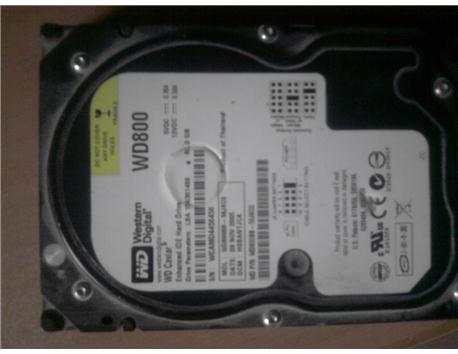 İntel p4 2,66 + celeron d 2,66 +512 mb ddr400X2 256mb ddr400x2 ramler ve 80GB WD SATA Harddisk