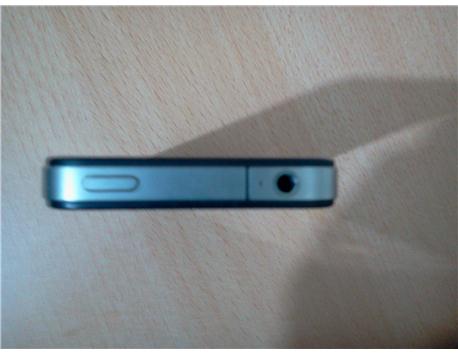 Çok temiz iphone 4 Ankara içi Elden teslim.