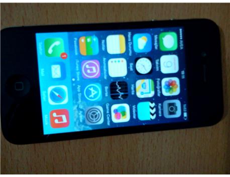 Çok temiz iphone 4 Ankara içi Elden teslim.