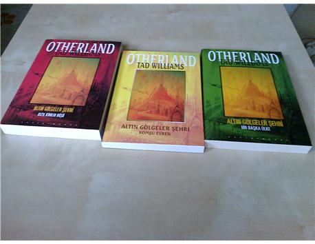 Altın Gölgeler Şehri - Otherland Serisi (3 Kitap)