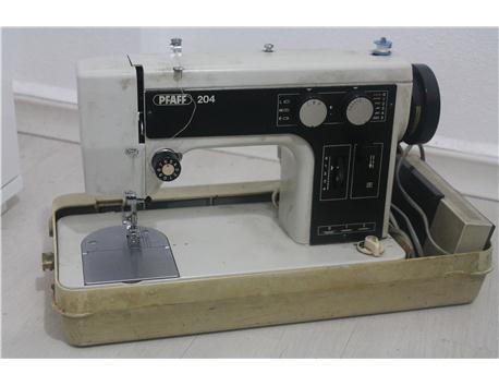 ALMAN MALI 50 YILLIK DİKİŞ MAKİNASI PFAFF 204