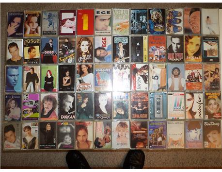 81 adet nostaljik kaset