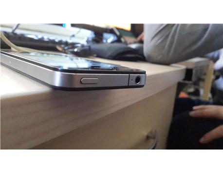 İphone 4 8 gb 