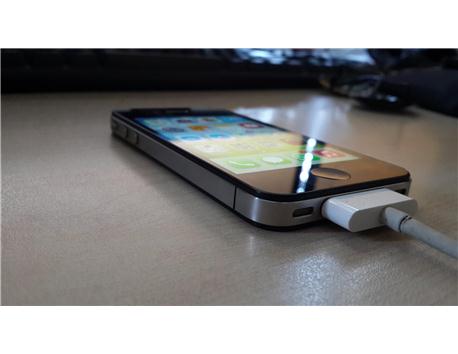 İphone 4 8 gb 