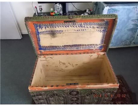 acil satılık en az 150 yıllık sandık