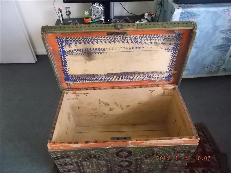 acil satılık en az 150 yıllık sandık