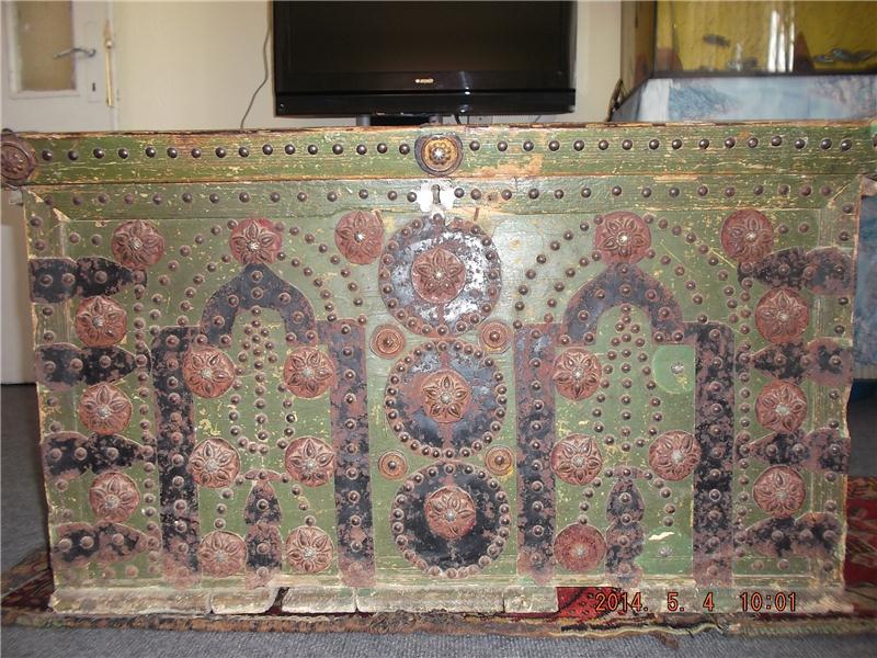 acil satılık en az 150 yıllık sandık