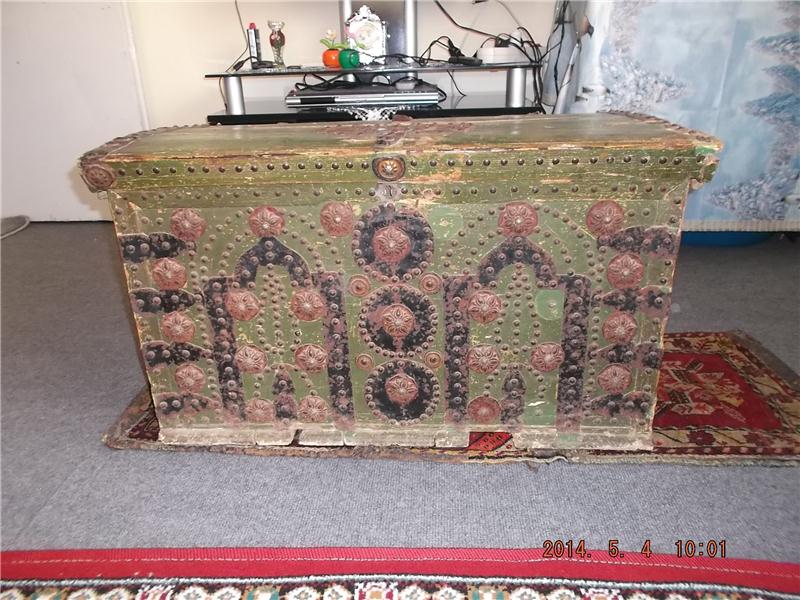 acil satılık en az 150 yıllık sandık