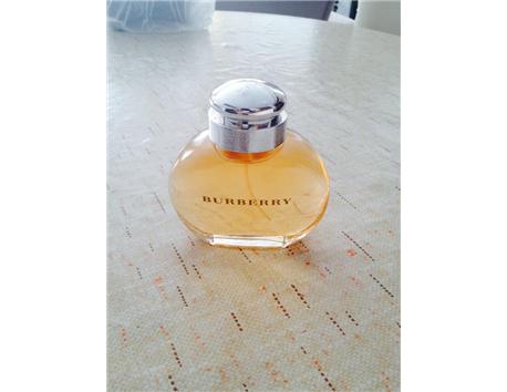 burberry classic 100ml sadece birkaç kere kullanıldı