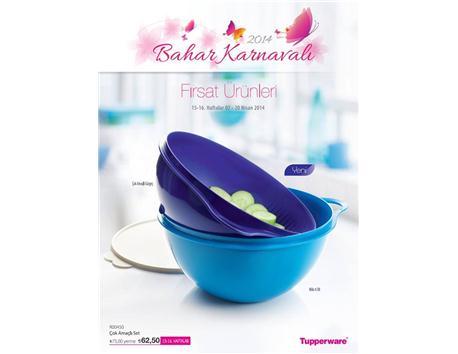 RENKLİ BİR TUPPERWARE SALATA TAKIMI 