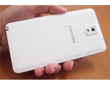 Beyaz note 3 5 aylık iphone 5s gold ile takas olur sadece.