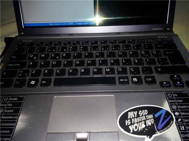 Sony VGN-SR59TG 13.3" Ekran Temiz Tamirsiz Dizüstü