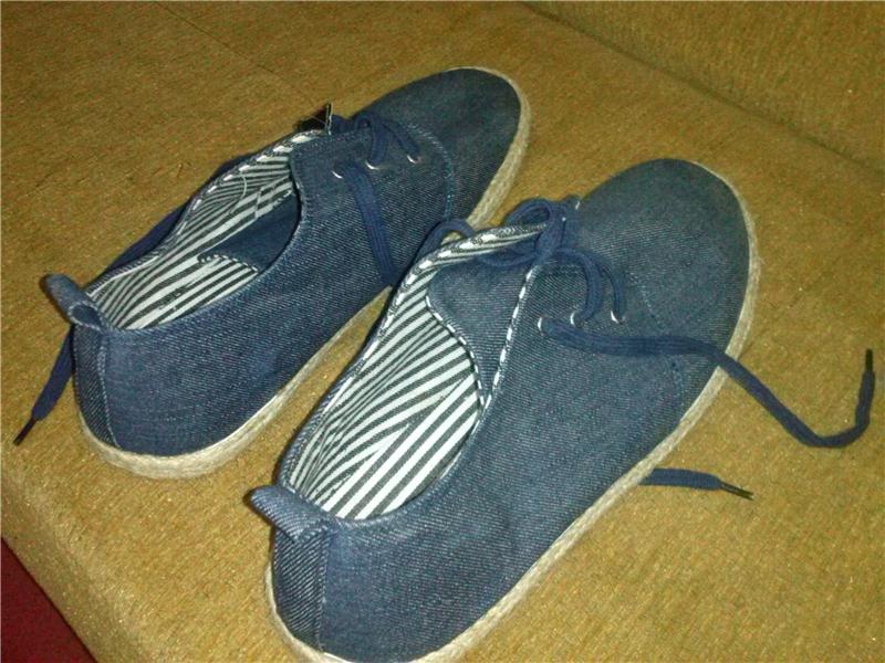 C&A  AYAKKABI HOLLANDADAN SIFIR