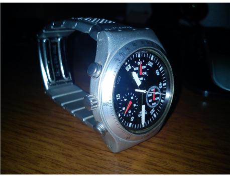 Çiziksiz Swatch Irony Chronos Aluminium YCS4024