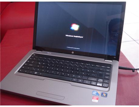 HP İ3 İŞLEMCİLİ SIFIR AYARINDA ÇOK TEMİZ LAPTOP