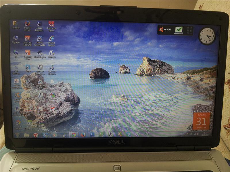 Dell İnspiron 1545 Core 2 Duo 2.40 GHZ//4 GB Ram// 1695 MB Ekran Kartı// 320 GB HDD