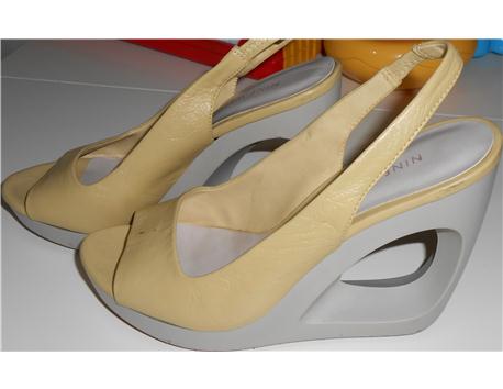 NİNE WEST MARKA 36 NUMARA  30 TL