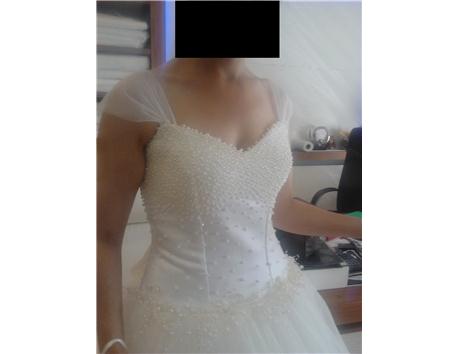 PRENSES MODEL İNCİ EL İŞLEMELİ ŞIK VE ZARİF GELİN OLMAK İÇİN