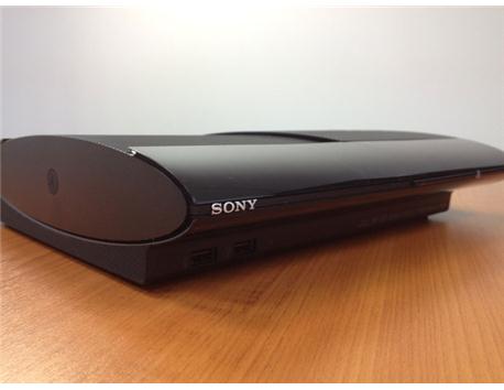 plastation 3 slim kasa 500 gb içinde demo fifa 15 pes 2015 bıde thor bulunmakdadır makina tertemizdir 