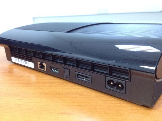 plastation 3 slim kasa 500 gb içinde demo fifa 15 pes 2015 bıde thor bulunmakdadır makina tertemizdir 