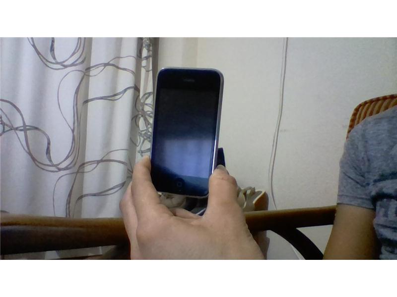 İphone 3gs 16 gb  ORJiNaL TERTEMİZ 1. kalite Note 3 ,S5  replika ile takas olur 