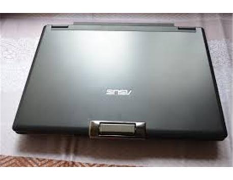 Asus F9SG masa üstü ile takas yapılır Fiyatı ise:500 TL