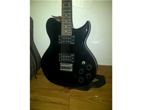 Takası washburn elektro gitar + anfi + kılıf