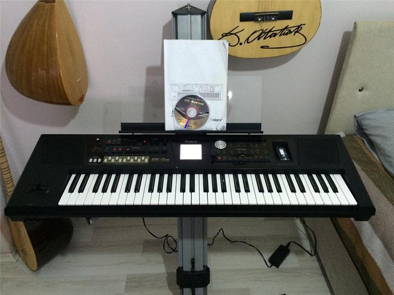 ROLAND BK5 ORG EVDEN DIŞARI ÇIKMAMIŞ İLK SAHİBİNDEN