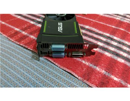 asus gtx 590 leptop takasli fiyat 700