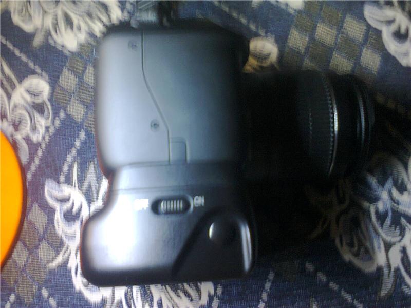 CANON 1100D 