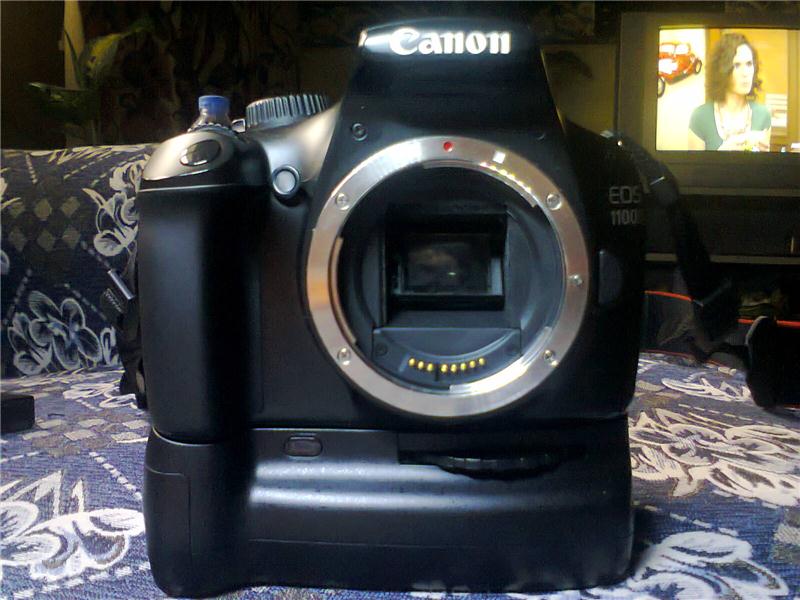 CANON 1100D 