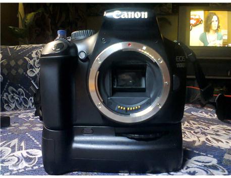 CANON 1100D 