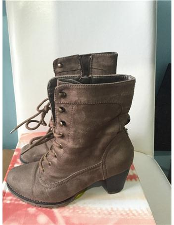 Deichmann cok artis bir bot 