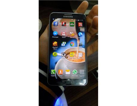 Samsung N7500 Note 3 Neo . 