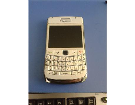 BLACBERRY İOS 9780 BOLD SORUNSUZDUR TAKAS OLUR