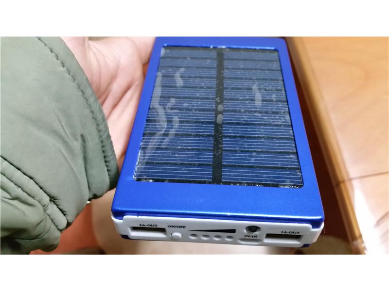 Sıfır güneş enerjili 120.000 Mah gücünde powerbank 