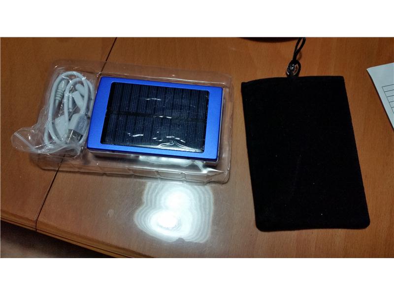 Sıfır güneş enerjili 120.000 Mah gücünde powerbank 