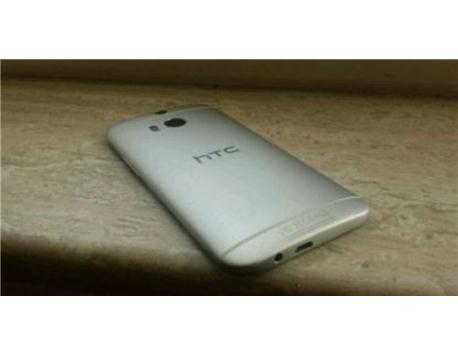 HTC ONE M8