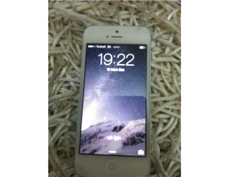 IPHONE 5 BEYAZ ACIL SATILIK TELESERVISTEN DEGISILMIS SIFIR
